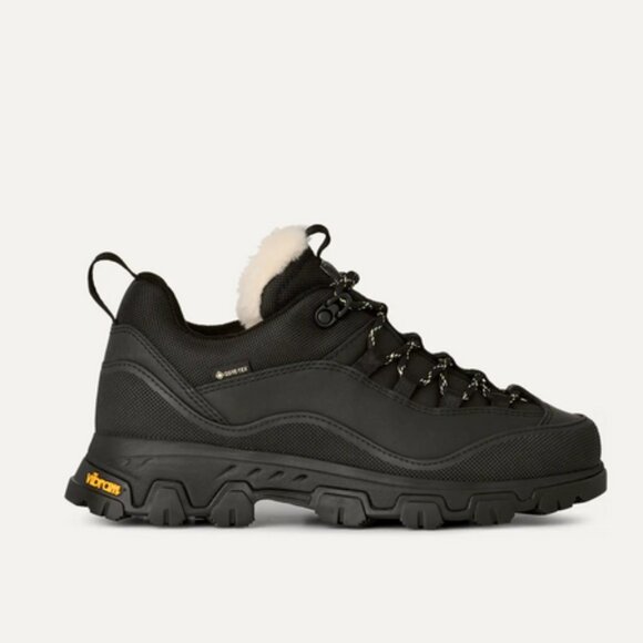 🇨🇦 UGG Women's MetroTrek Hiker - Picture 1 of 6